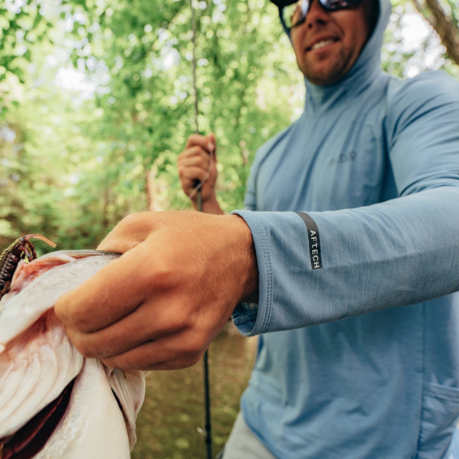 Tailwind LS Hooded Sun Protection Shirt